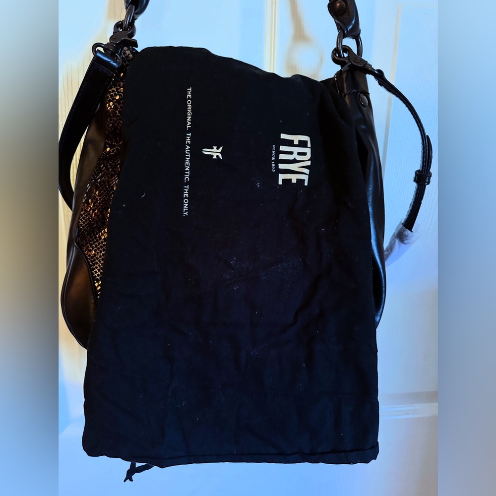 END OF YEAR SALE‼️
Frye Bag - Picture 7 of 12